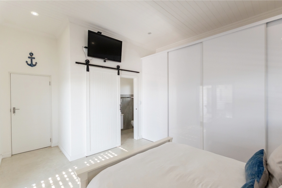 4 Bedroom Property for Sale in Jacobsbaai Western Cape
